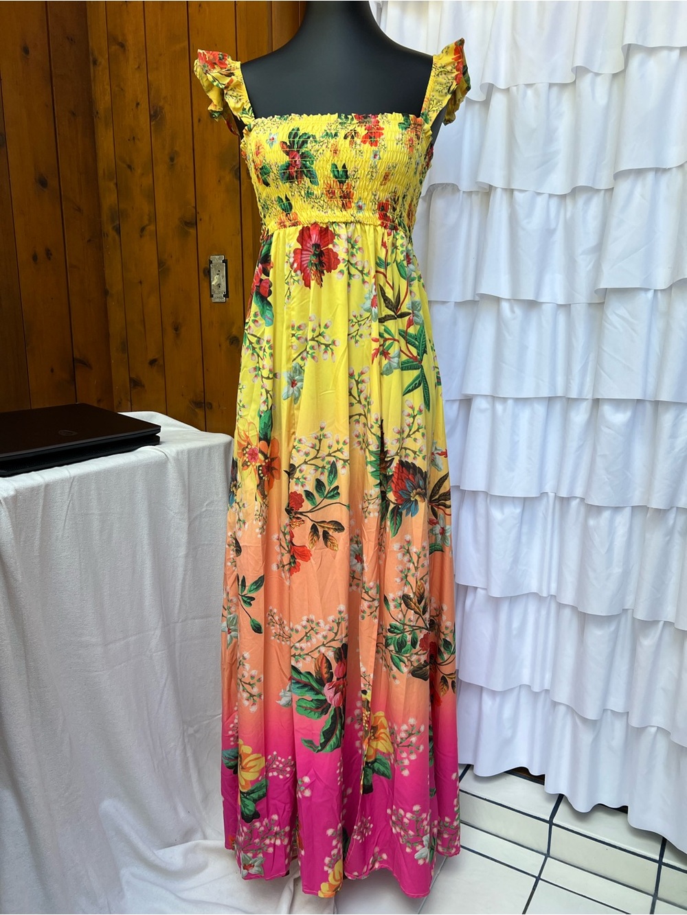 REVOLVE Leo Dress in Pink Paradiso
AGUA BENDITA size S